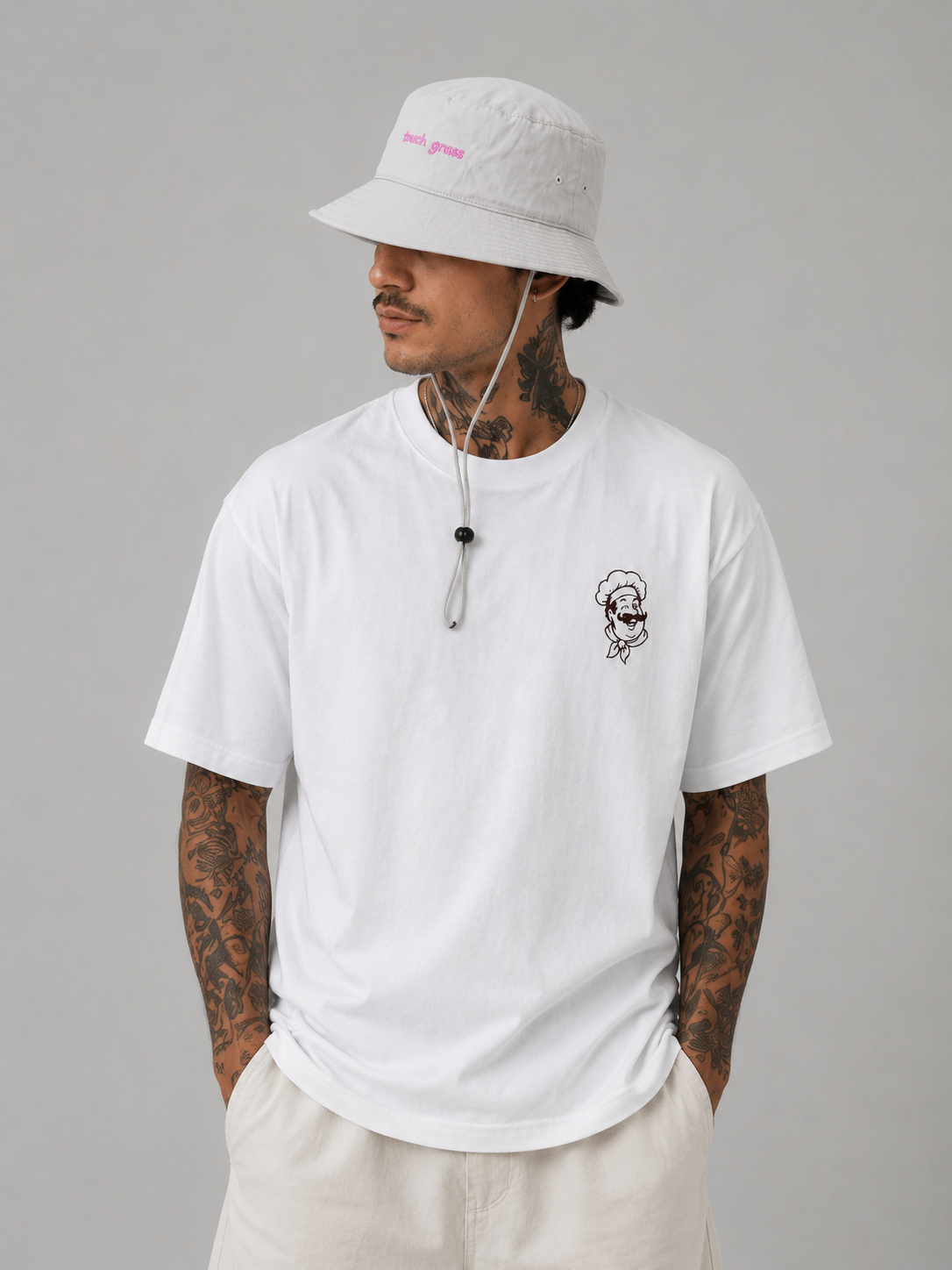 Bucket Hat getragen